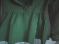 Лот: 9609193. Фото: 2. необычная ветровка с баской,зеленая... Женская одежда