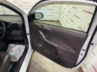 Лот: 25899683. Фото: 11. Toyota iQ 2009