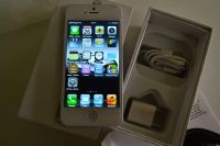 Лот: 3217824. Фото: 3. IPhone 5 blue 64gb. Красноярск