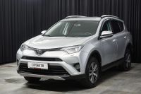 Лот: 24425477. Фото: 2. Toyota RAV4 2017. Авто, мото, водный транспорт