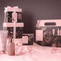Лот: 24982971. Фото: 2. Подарочный набор The Luxury Bathing... Косметика и уход