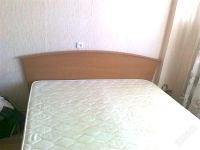 Лот: 1092045. Фото: 2. Продам 2-спальную Кровать с матрацем... Мебель для спальни