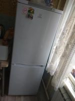 Лот: 10651620. Фото: 2. Холодильник indesit. Крупная бытовая техника