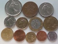 Лот: 21378800. Фото: 2. Набор монет Франции, 12 шт. разные... Монеты
