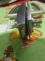 Лот: 25224236. Фото: 2. Ручка с замком для стеклянной... Двери, окна, фурнитура