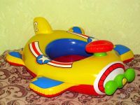 Лот: 379722. Фото: 2. Надувной круг-сиденье (самолёт... Дети растут