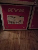 Лот: 10769601. Фото: 4. Стойки амортизаторов KYB для toyota... Красноярск