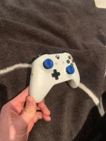 Лот: 15095103. Фото: 3. Xbox one s 1 tb 2 джойстика аккумуляторы... Компьютеры, оргтехника, канцтовары
