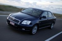 Лот: 15883492. Фото: 2. Заглушки ПТФ Toyota Avensis. Автозапчасти