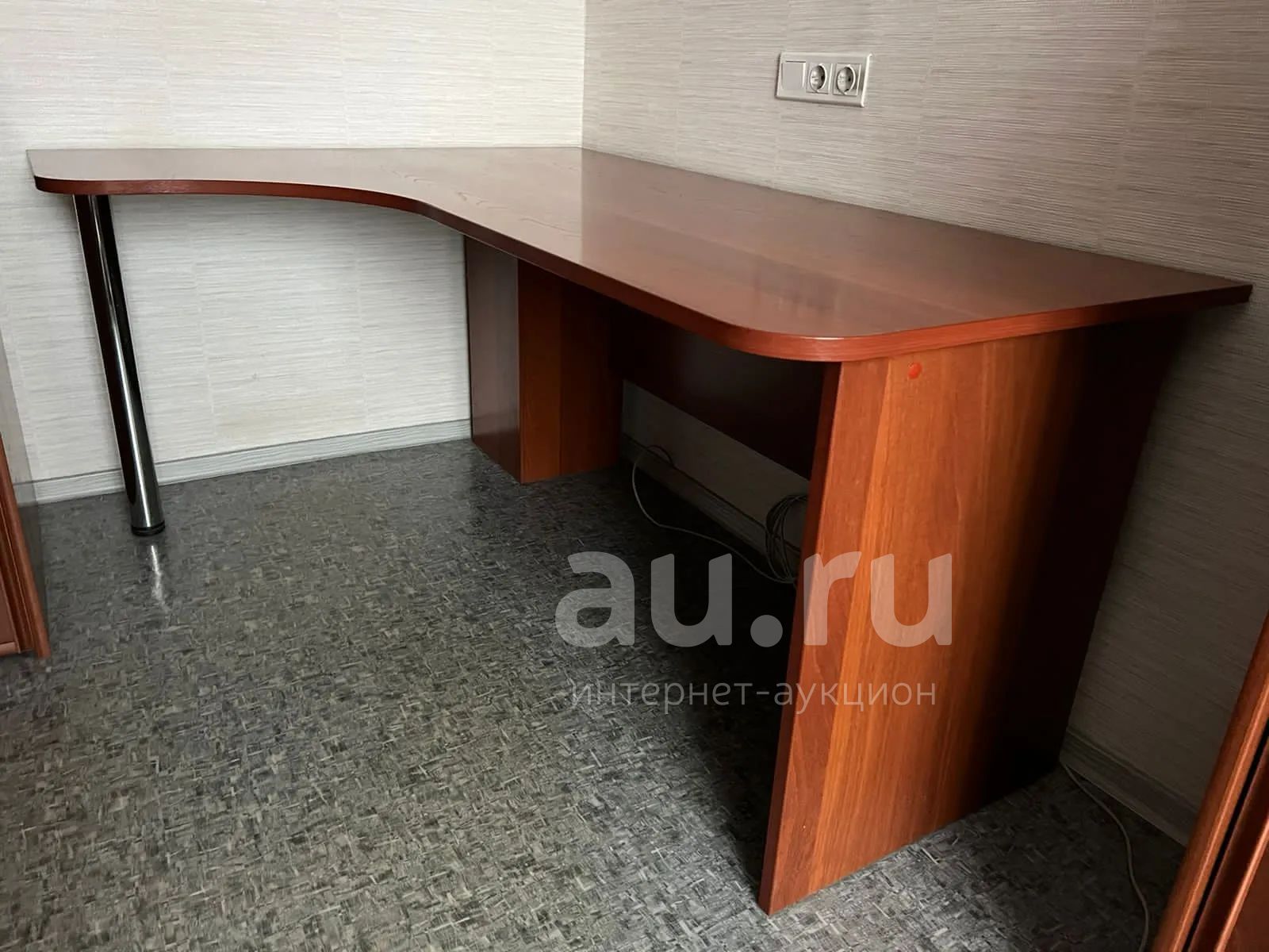 Стол — купить в Красноярске. Состояние: Новое. Компьютерные и ...