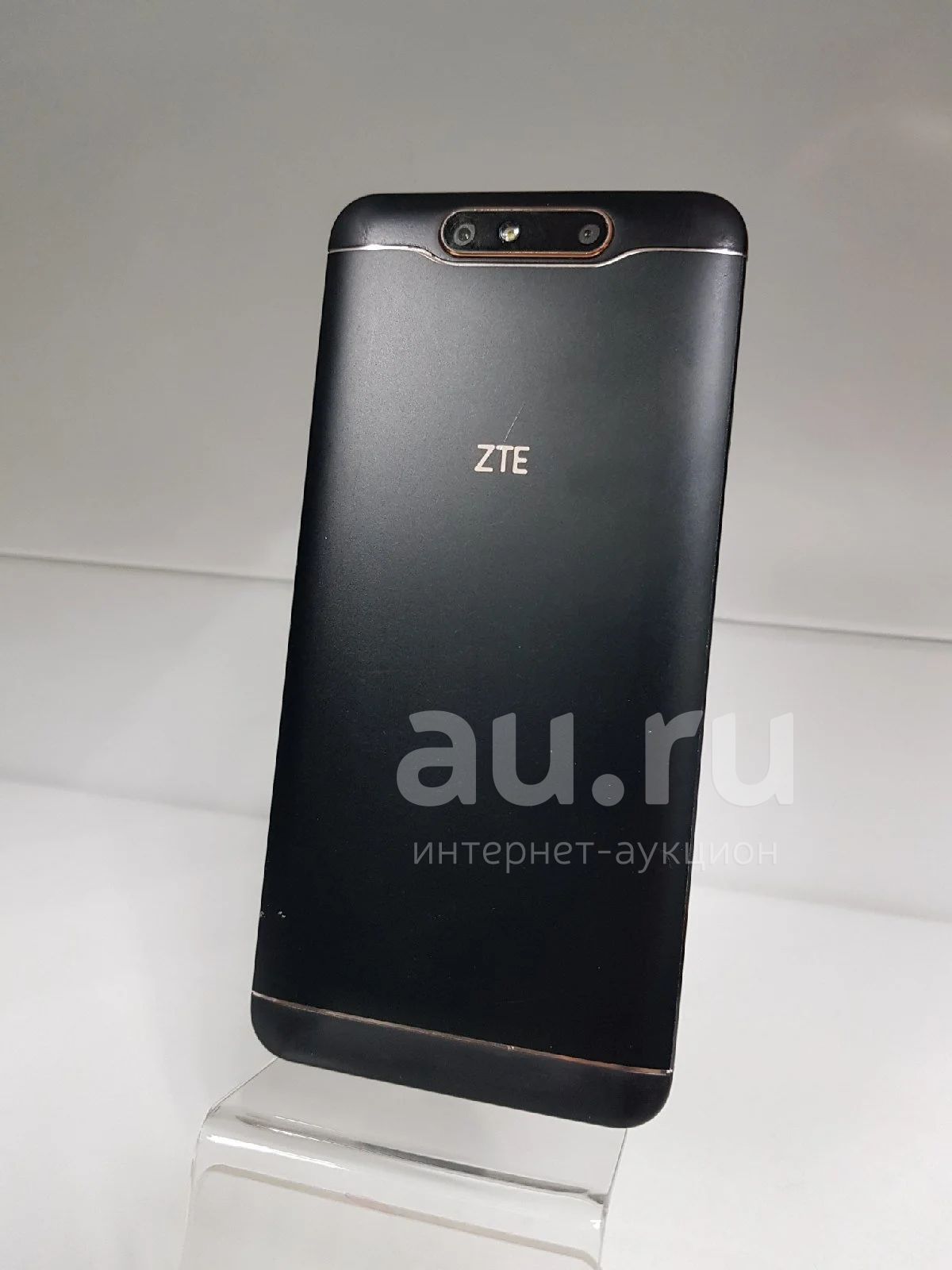 Смартфон ZTE Blade V8 64GB 4GB/4G/13МП/2МП — купить в Красноярске.  Состояние: Б/у. Смартфоны на интернет-аукционе Au.ru