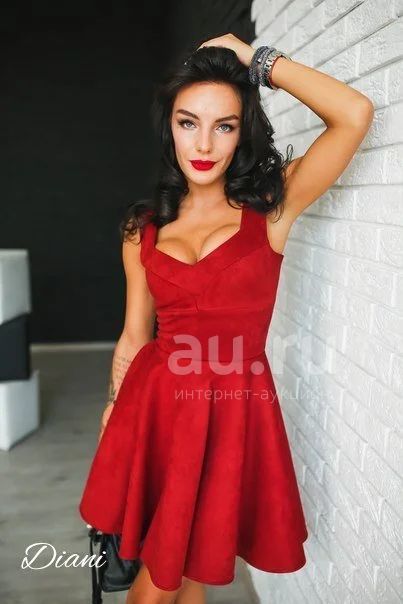 Вечернее короткое платье с декольте, красное — купить в Красноярске ...