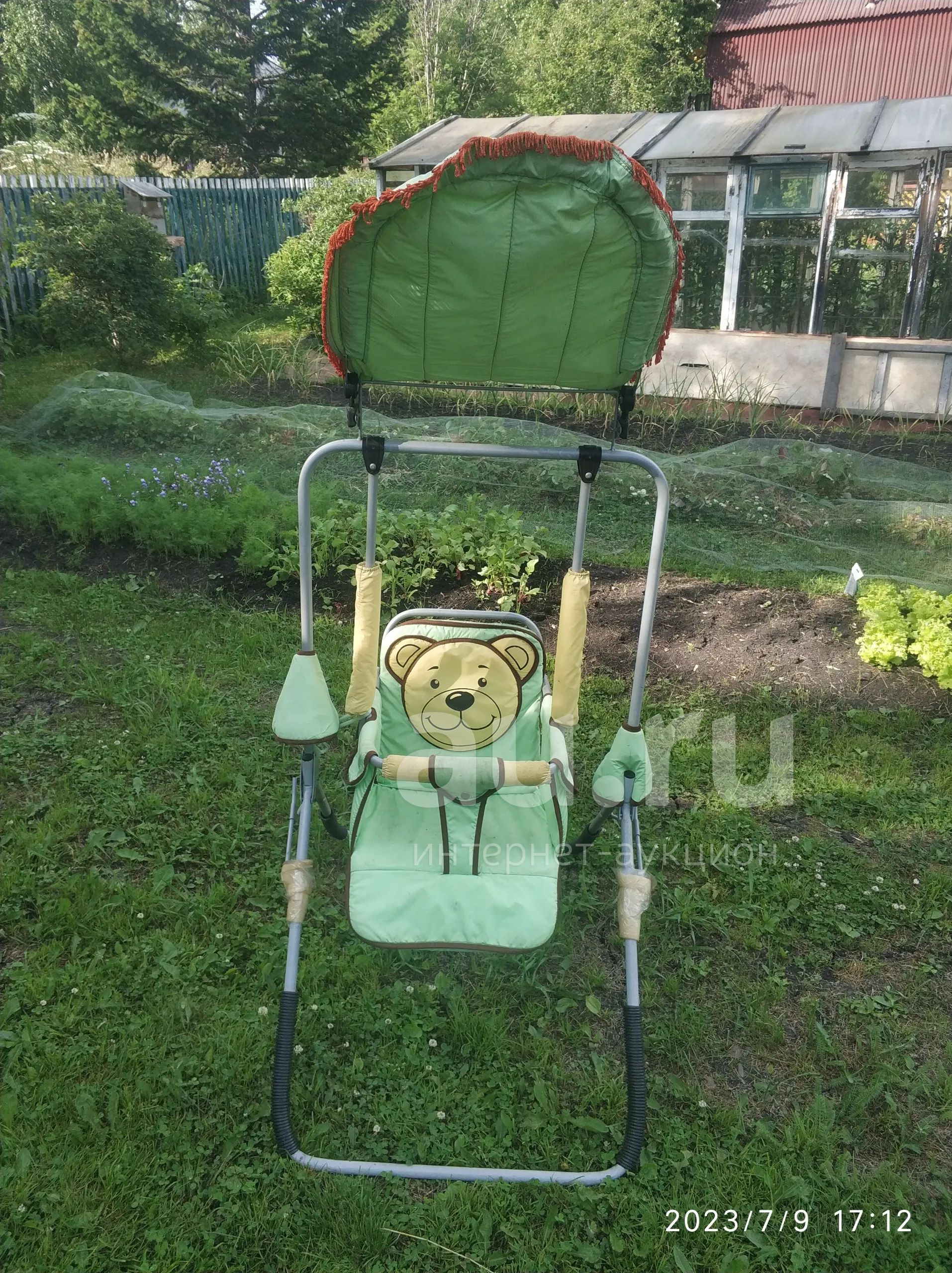 Детская качеля — купить в Красноярске. Состояние: Б/у. Столики, стулья ...