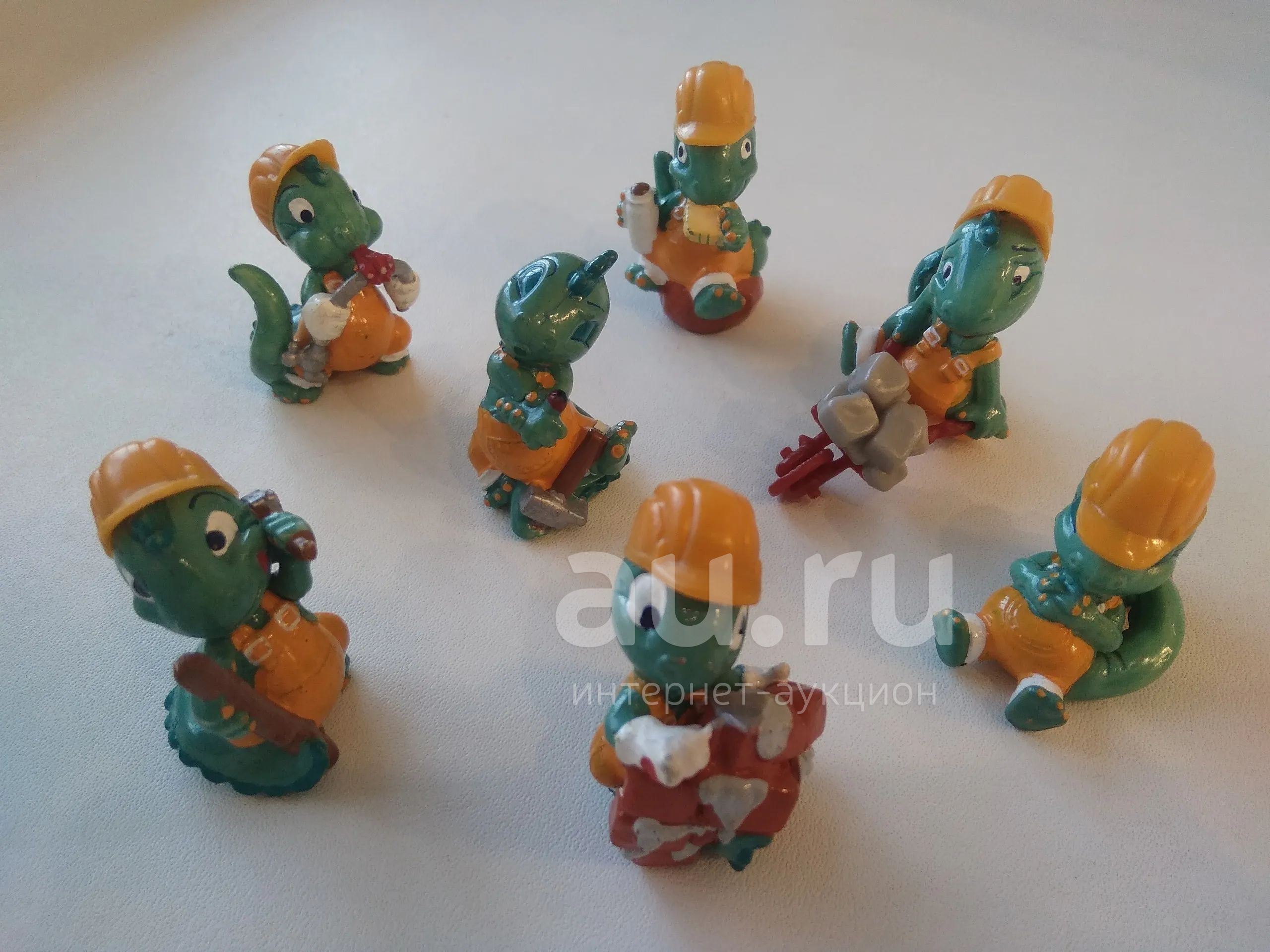 Динозавры строители Киндер Kinder — купить в Красноярске. Игрушки на ...