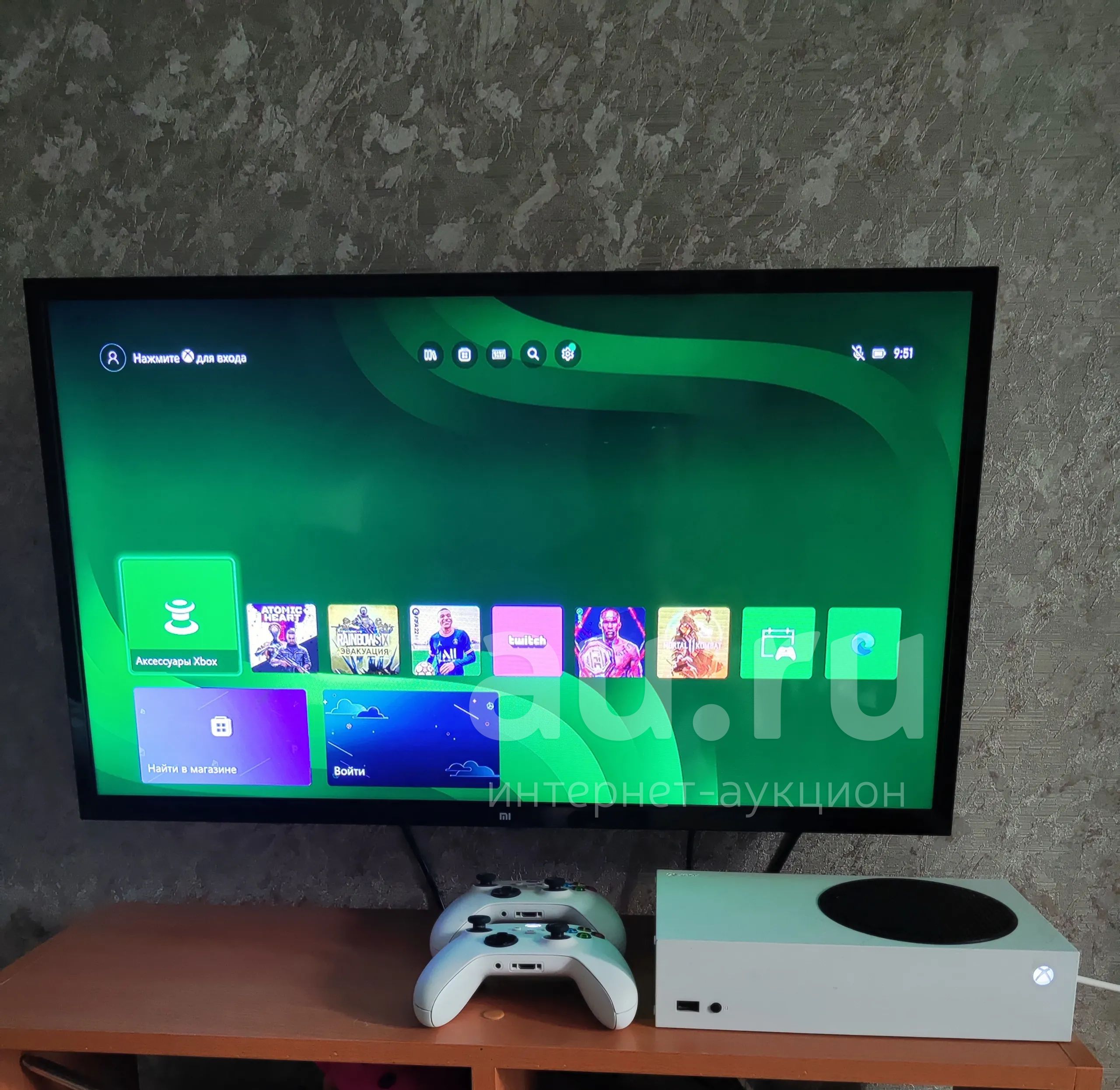 Xbox Series S (2 геймпада) — купить в Красноярске. Состояние: Б/у ...
