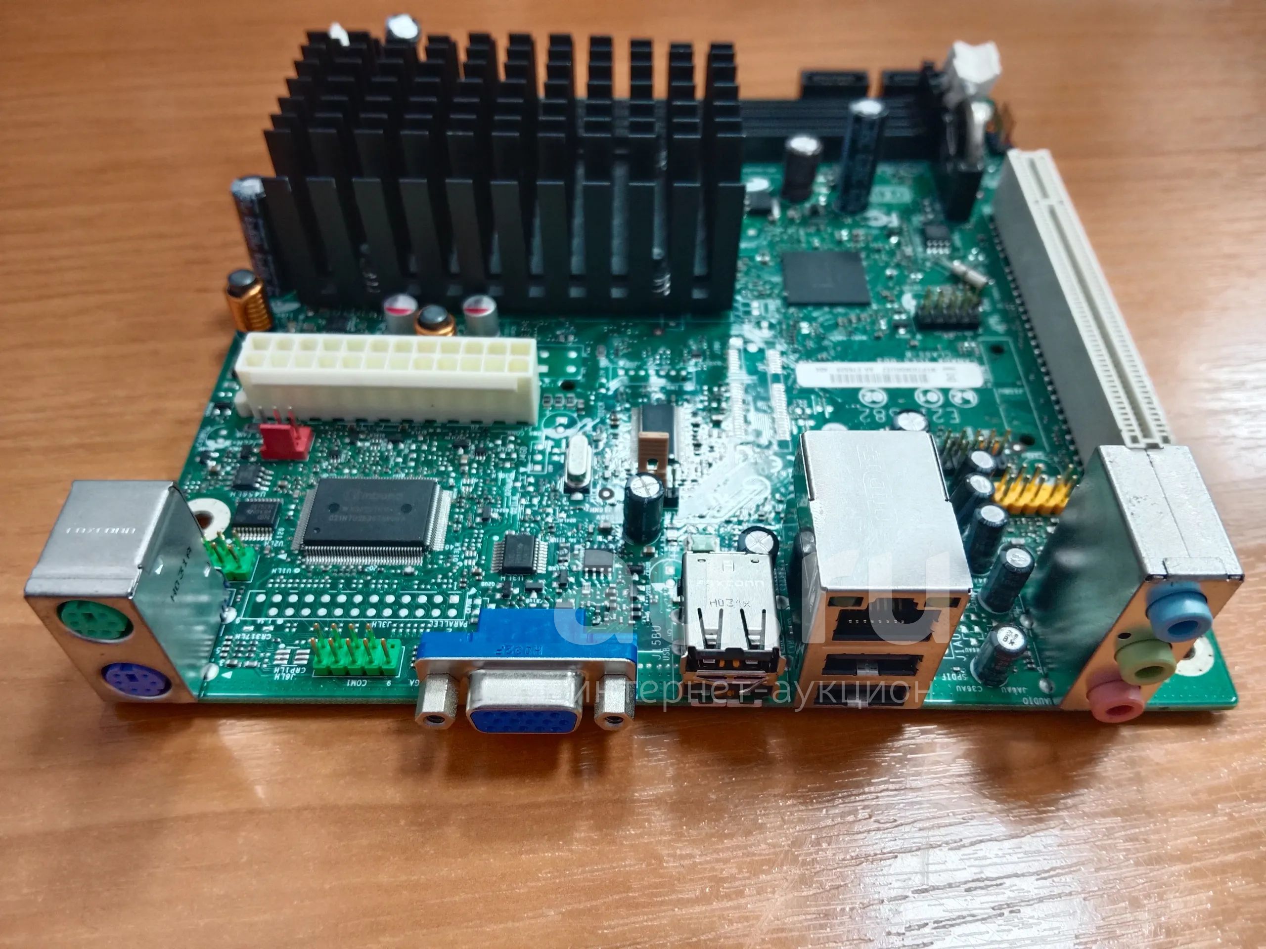 Материнская плата Intel E210882 — купить в Красноярске. Состояние ...