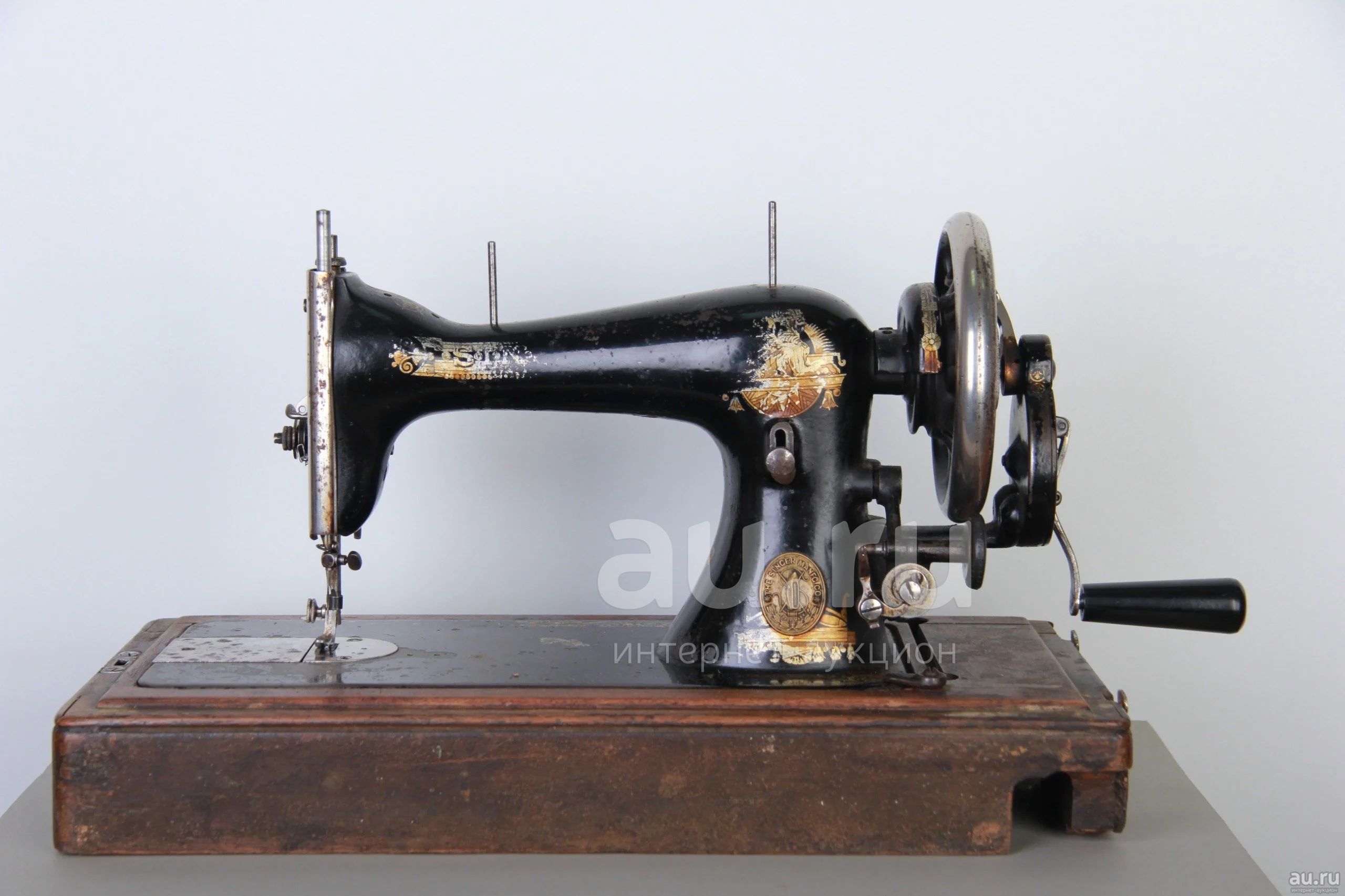Купить старинную машинку. Зингер швейная машинка 1908. Швейная машина Зингер Германия т237890. Швейная машинка Зингер 1878 года. Швейная машинка Зингер раритет.