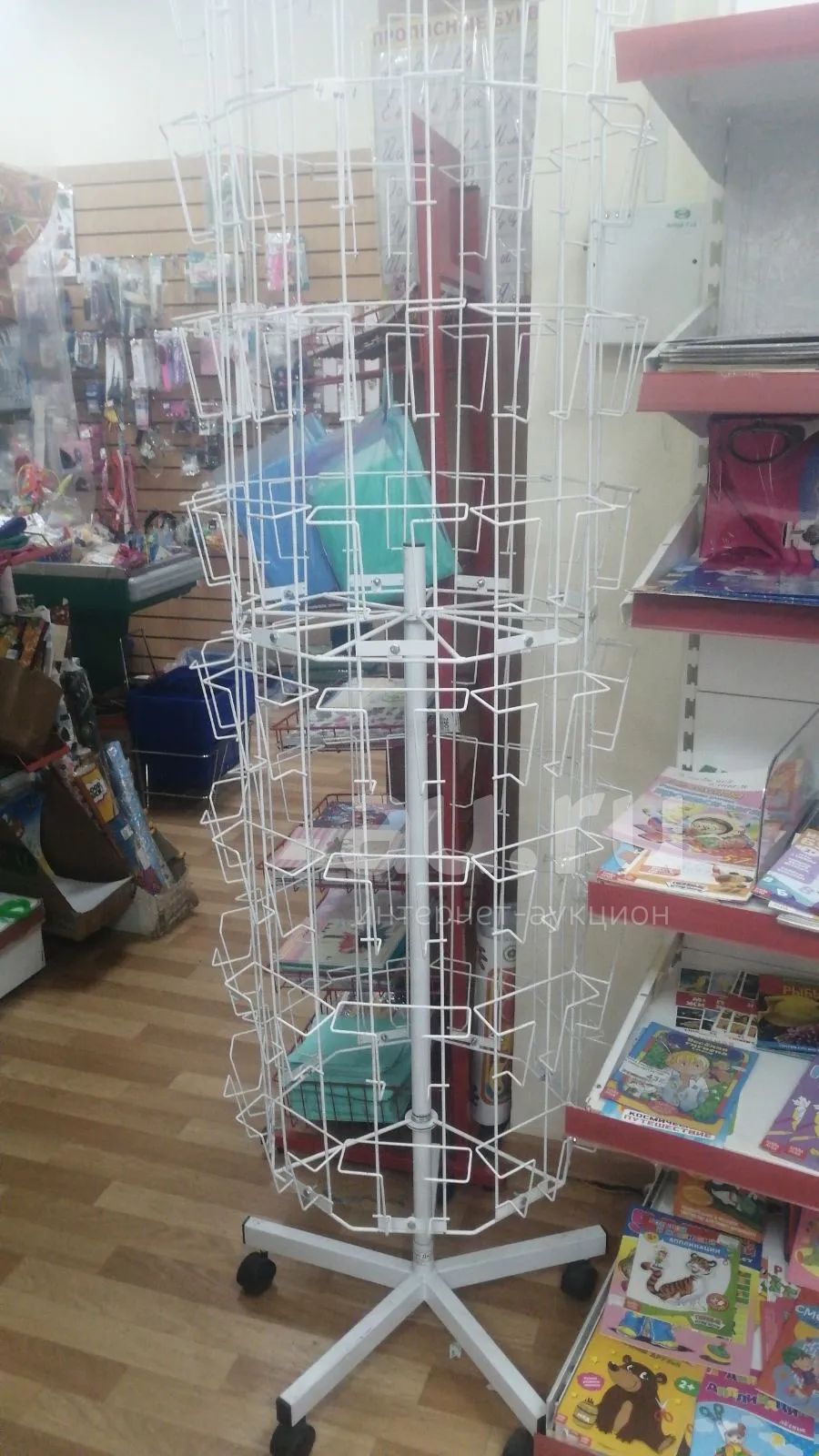 Стойка для колготок — купить в Красноярске. Состояние: Б/у. Торговое на ...