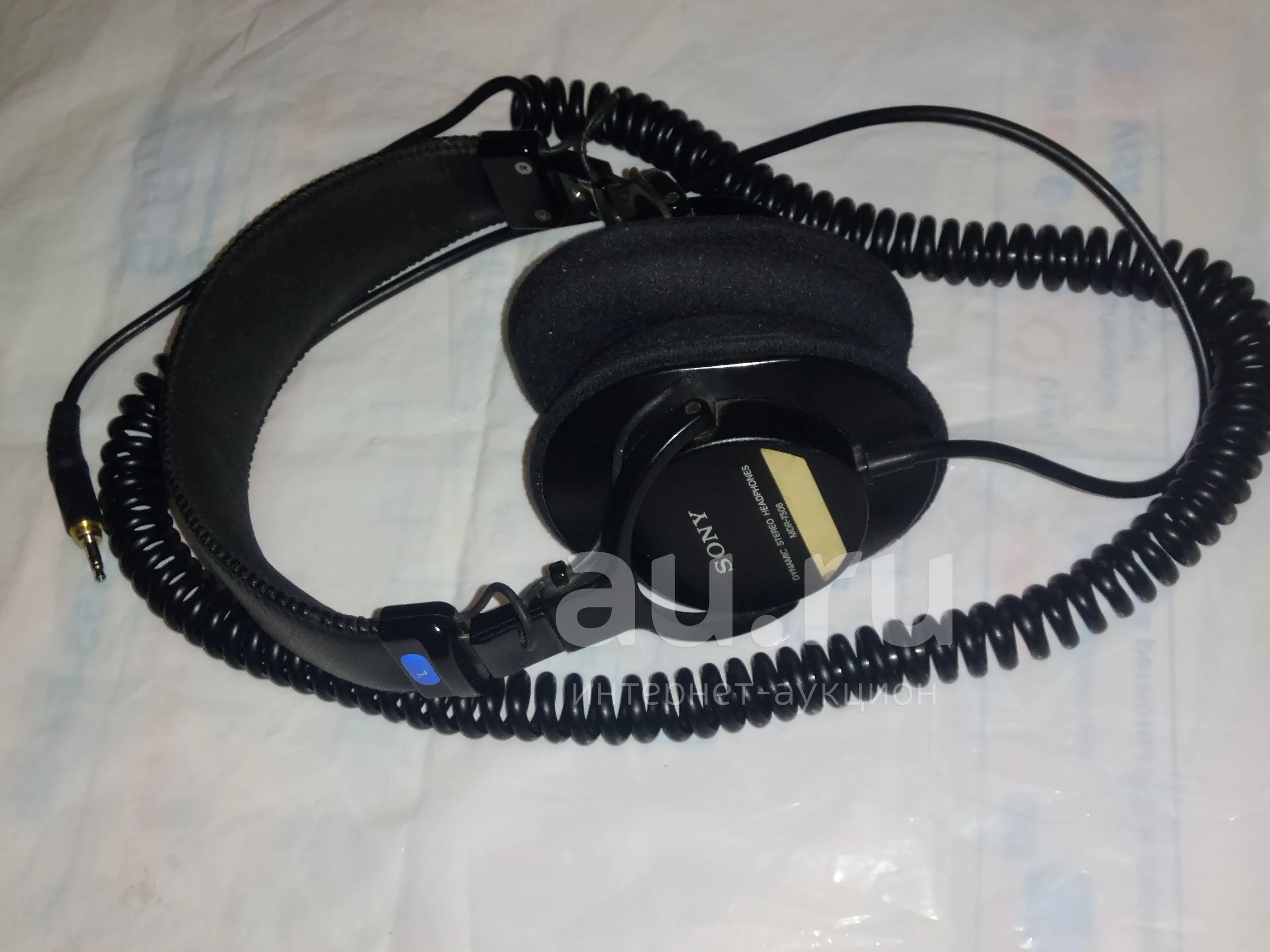 Студийные наушники Sony MDR-7506 — купить в Красноярске. Состояние: Б/у.  Наушники, гарнитуры на интернет-аукционе Au.ru