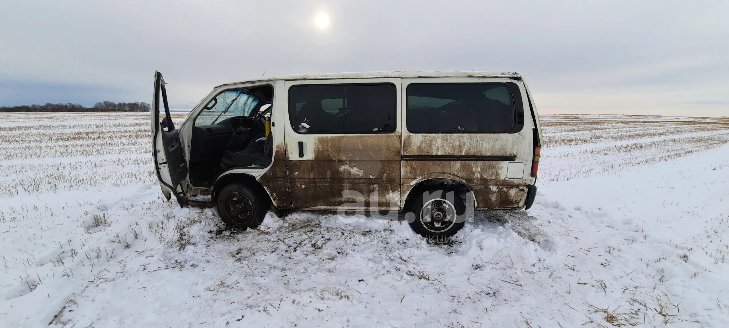 Тойота Хайс. Toyota Hiace 2003. Читайте описание — купить в Красноярске.  Состояние: Б/у. Автомобили на интернет-аукционе Au.ru