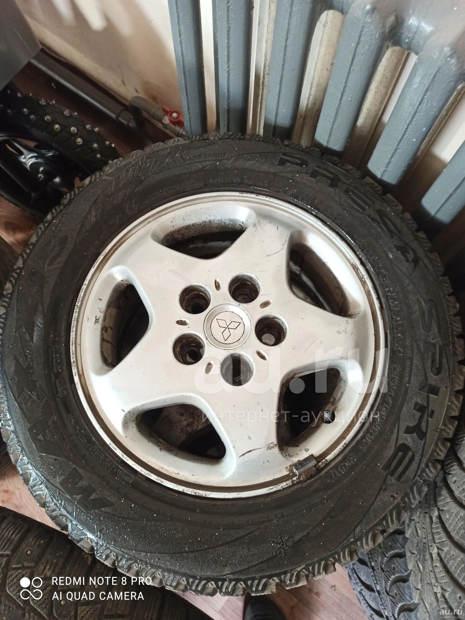 Колеса зимние 205/65/15 r15 5/114 — купить в Красноярске. Состояние: Б/у.  Шины на дисках на интернет-аукционе Au.ru