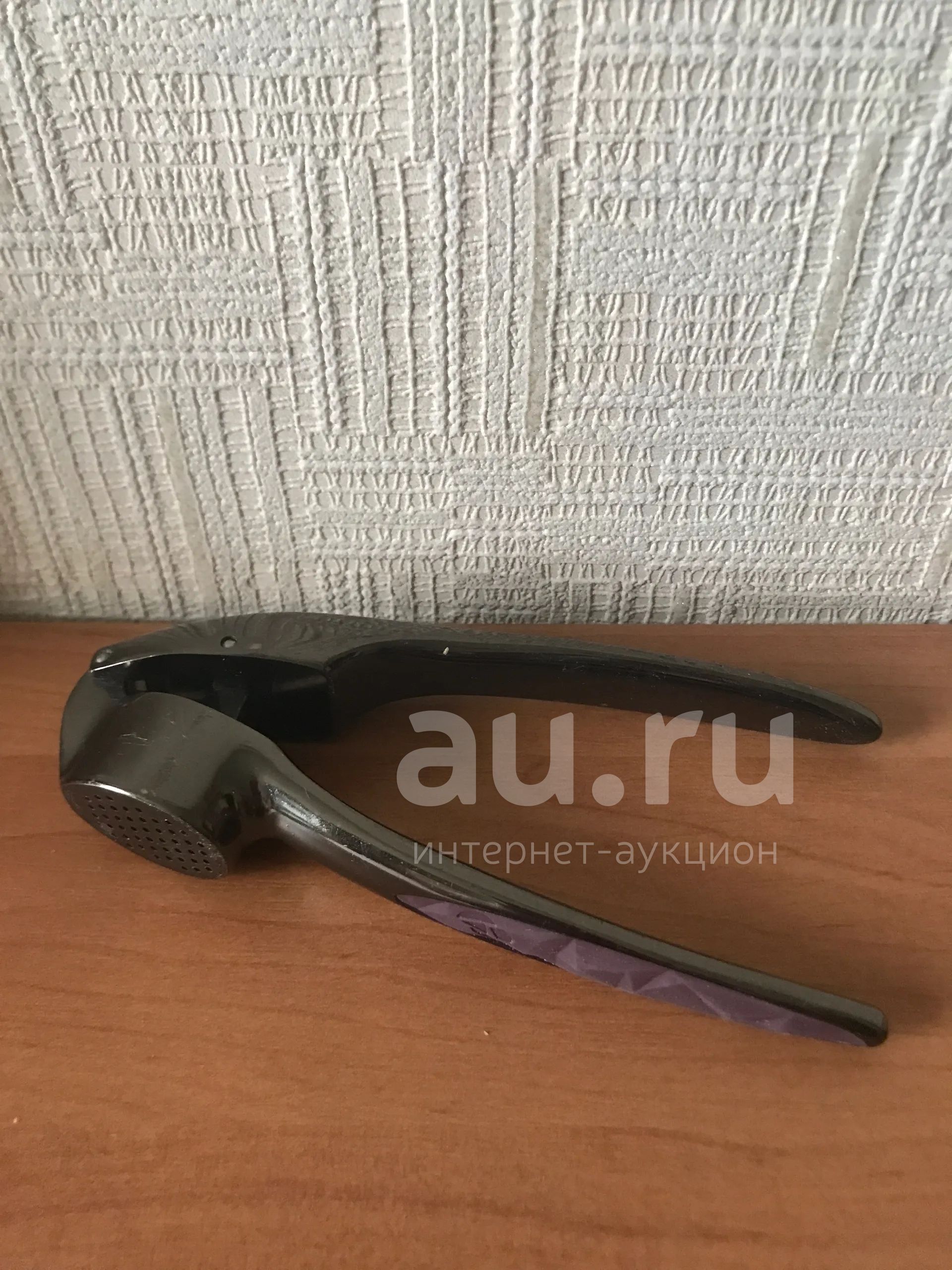 Чеснокодавилка — купить в Красноярске. Состояние: Б/у. Кухонные ...