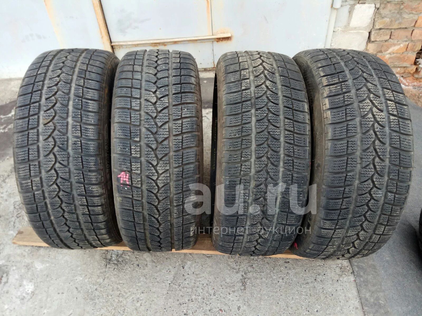 #348 225/45 R18 Tigar Winter 1 — купить в Красноярске. Состояние: Б/у ...
