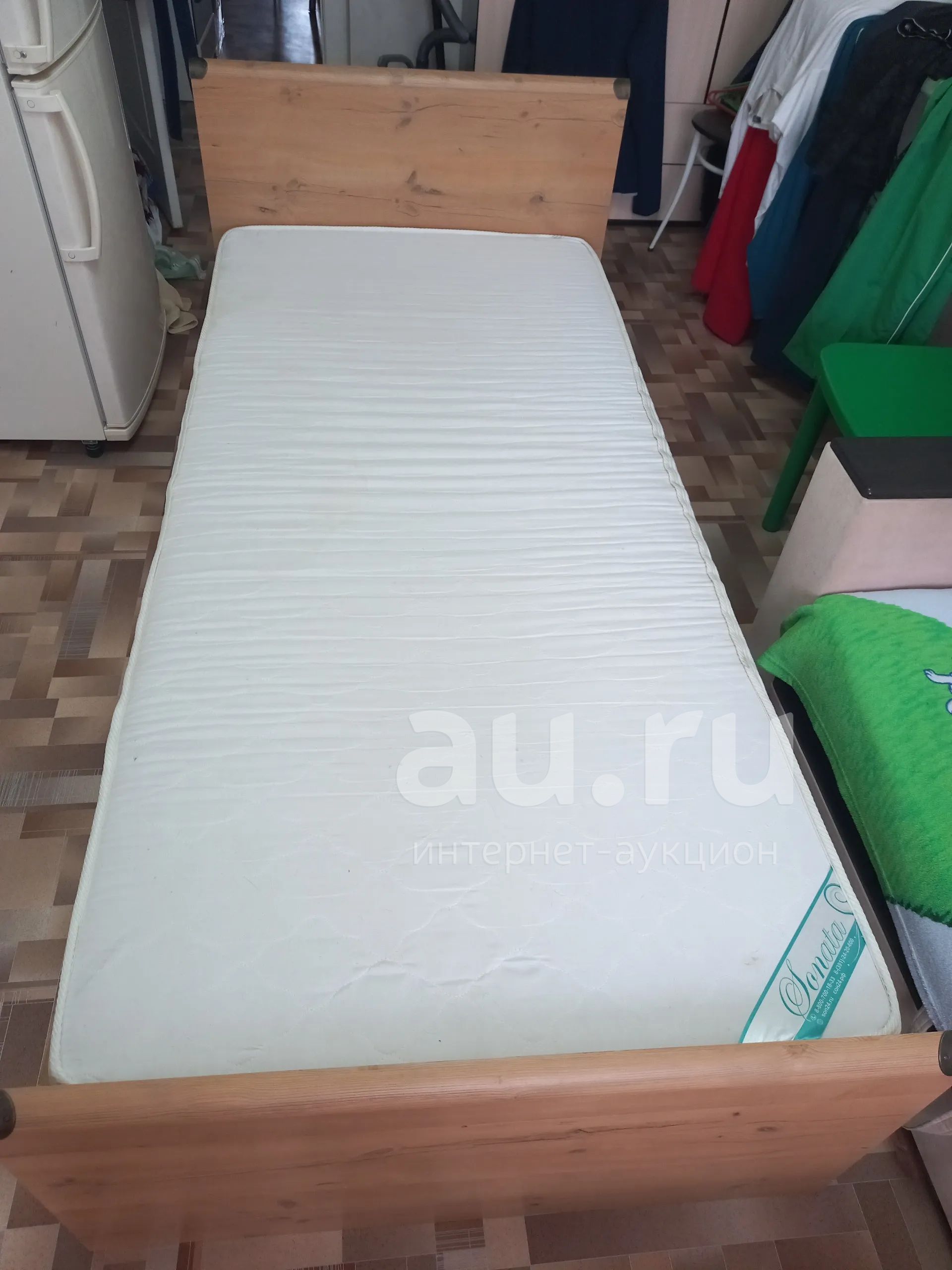 Кровать 2000х900 с матрасом — купить в Красноярске. Состояние: Б/у ...
