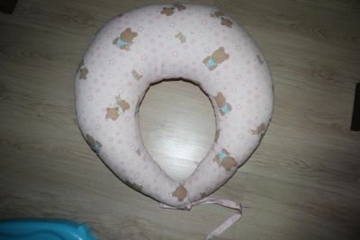 Лот: 3259887. Фото: 1. подушка для кормления. Всё для кормления