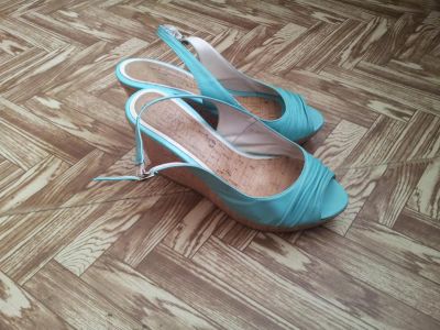 Лот: 3016868. Фото: 1. Обувь (босоножки) продаю срочно... Босоножки