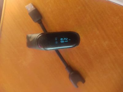 Лот: 19258084. Фото: 1. Xiaomi Mi Band 3. Смарт-часы, фитнес-браслеты, аксессуары
