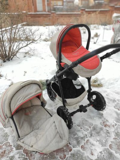 Лот: 15557265. Фото: 1. Коляска Zippy sport 3 в 1. Коляски