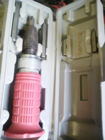 Лот: 9542395. Фото: 1. Ударная отвертка. Ручной инструмент