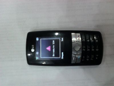 Лот: 3508055. Фото: 1. Lg KG200. Кнопочные мобильные телефоны