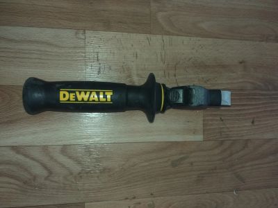 Лот: 15988611. Фото: 1. Ручка от перфоратора Dewalt. Запчасти