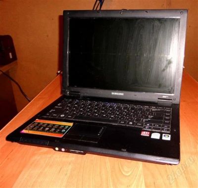 Лот: 1684893. Фото: 1. Сломанный Ноутбук SAMSUNG NP-R20Y... Другое (комплектующие)