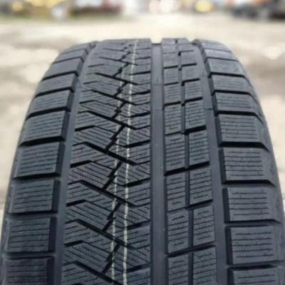 Лот: 23696847. Фото: 1. Зимняя резина 235/45 R-18 "Triangle... Шины