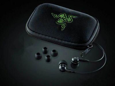 Лот: 4708752. Фото: 1. Наушники Razer Moray с чехлом... Наушники, гарнитуры