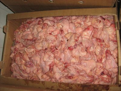 Лот: 11027038. Фото: 1. Собакам обрезь курицы. Собаки, щенки