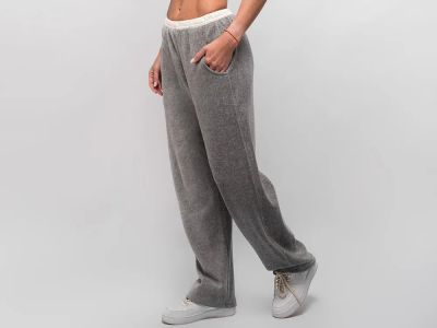 Лот: 24973111. Фото: 1. Брюки спортивные ONE. Брюки, шорты