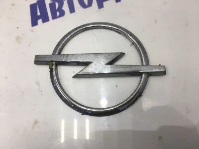 Лот: 21716149. Фото: 1. эмблема Opel Vectra С. Двигатель и элементы двигателя