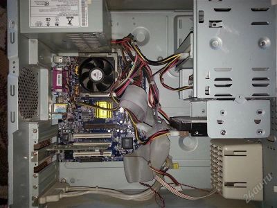 Лот: 2792779. Фото: 1. Комп + Монитор. Pent 4 / 1gb... Компьютеры в сборе
