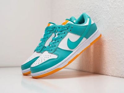 Лот: 24978811. Фото: 1. Кроссовки Nike SB Dunk Low. Кеды, кроссовки, слипоны