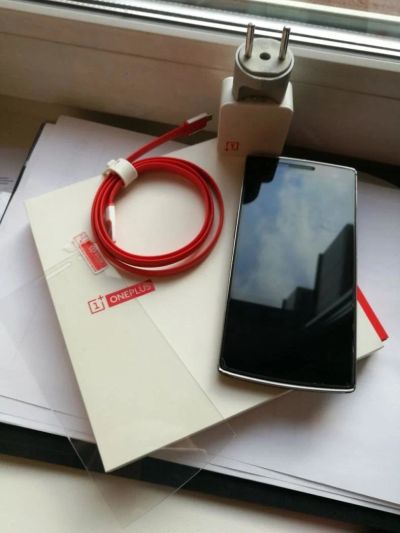 Лот: 11326052. Фото: 1. Oneplus one 5.5" 4G 64Gb. Смартфоны