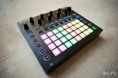 Лот: 17973920. Фото: 1. Грувбокс Novation Circuit. Другое (музыкальные инструменты)