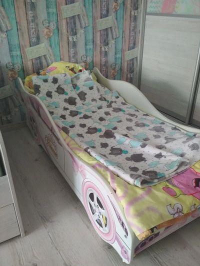 Лот: 14165766. Фото: 1. Кровать-машина детская. Детские кровати и кроватки