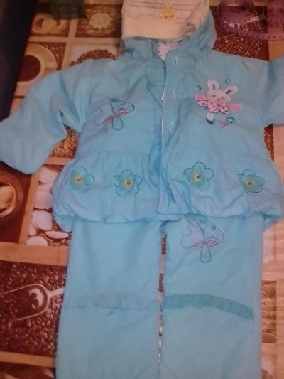 Лот: 9446796. Фото: 1. Костюм и шапочка на девочку 4--6... Верхняя одежда