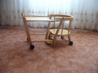 Лот: 967846. Фото: 1. Стульчик-трансформер для кормления. Стульчики для кормления