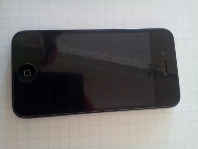 Лот: 7718948. Фото: 1. iPhone 4s 8gb. Смартфоны