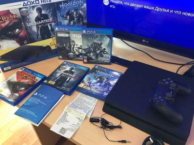 Лот: 11673625. Фото: 1. Ps4 slim 500Gb+ 5 дисков. Игровые приставки, консоли